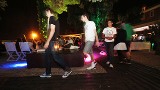 Image 953323 (auto) Image 953323 (auto)