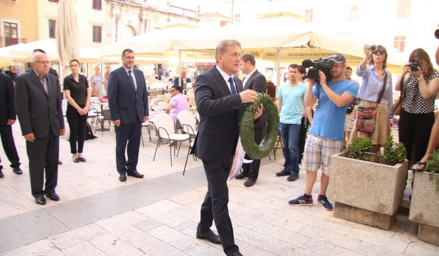 Polaganje lovorovog vijenca na spomen obilježje u povodu Dana antifašističke borbe