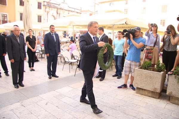 Polaganje lovorovog vijenca na spomen obilježje u povodu Dana antifašističke borbe Polaganje lovorovog vijenca na spomen obilježje u povodu Dana antifašističke borbe