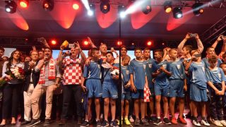 U rodnom Livnu priređen veličanstven doček Zlatku Daliću U rodnom Livnu priređen veličanstven doček Zlatku Daliću