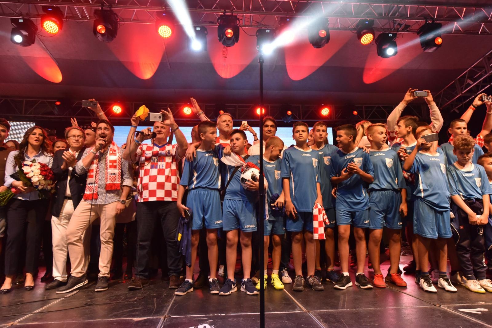 U rodnom Livnu priređen veličanstven doček Zlatku Daliću U rodnom Livnu priređen veličanstven doček Zlatku Daliću