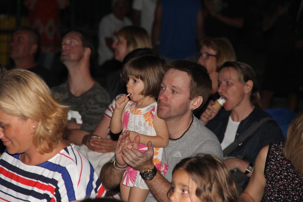 Diklo: “Šuma Striborova” u izvedbi kazališne radionice Donatolina, foto: Iva Perinčić Diklo: “Šuma Striborova” u izvedbi kazališne radionice Donatolina, foto: Iva Perinčić