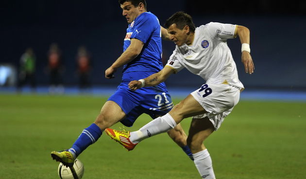 Zagreb, 170312.
Maksimirski stadion.
Nogometna utakmica 22. kola MAXtv 1.HNL izmedju GNK Dinamo i NK Hajduk.
Na slici: Fatos Bequiraj i Anas Sharbini.
Foto: Marko Miscevic / CROPIX