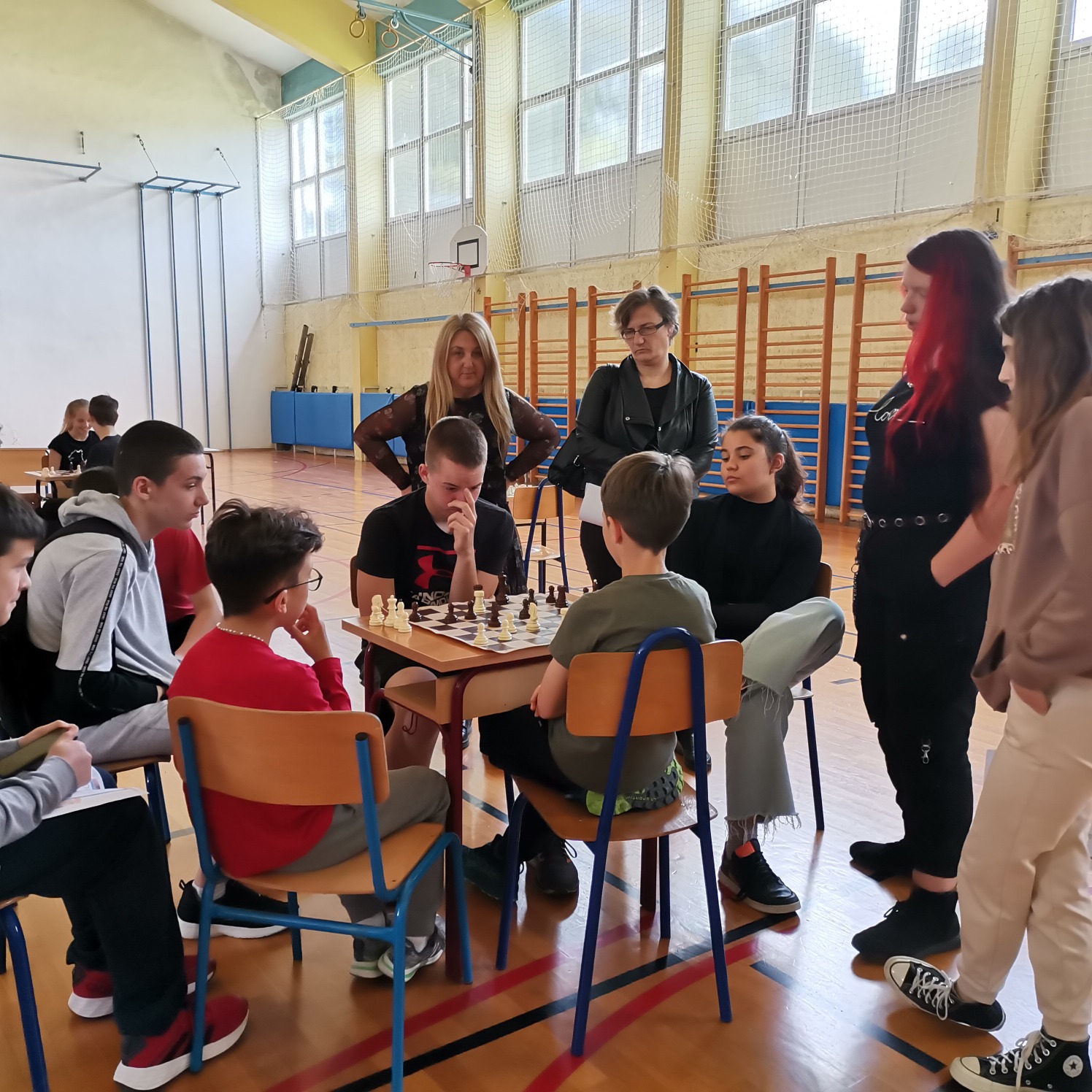 Osnovna škola Krune Krstića bila domaćin prijateljskog međuškolskog turnira u šahu Osnovna škola Krune Krstića bila domaćin prijateljskog međuškolskog turnira u šahu