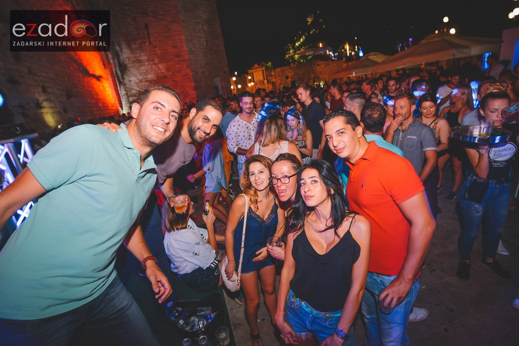 Saturday Night with DJ Dizzy @ Svarog Bar