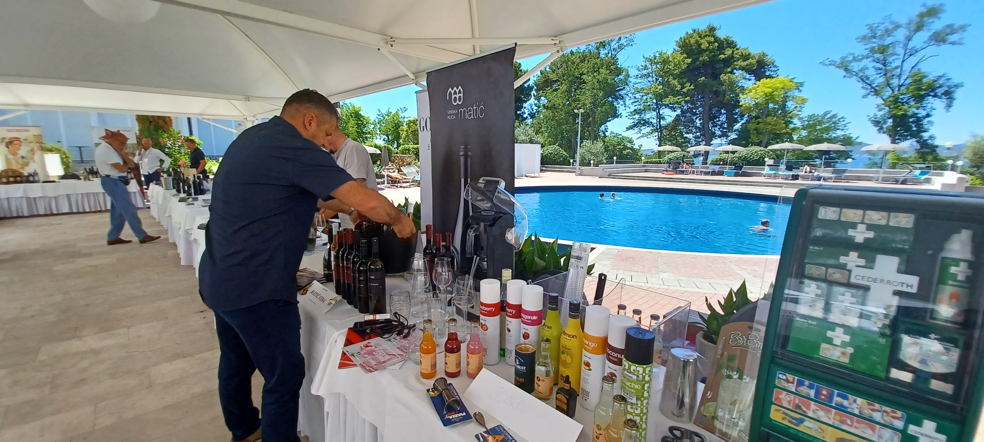 Wine EnoGASTRO Vip Event na terasi hotela Kolovare