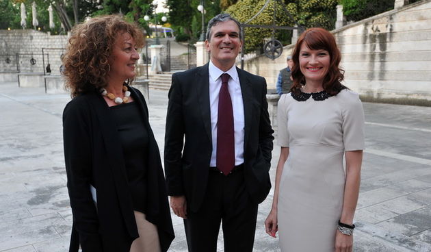 Zadar, 190513.
Lokalni izbori 2013.
Stozer SDP-a.
Pracenje rezultata lokalnih izbora.
Na fotografiji: Ljiljana Klarin (kandidatkinja za dogradonacelnicu, lijevo) Ivo Bilic (kandidat za gradonacelnika, sredina).
Foto: Luka Gerlanc / CROPIX