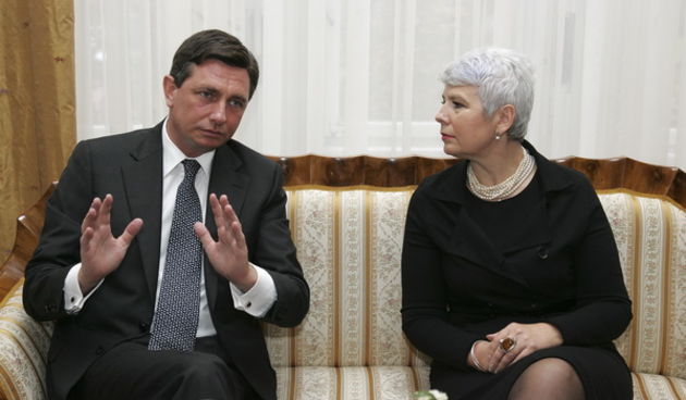 Zagreb, 261009.
Savska, HGK.
U jednodnevni posjet Hrvatskoj dosao je premijer Slovenije Borut Pahor.
Na slici: Jadranka Kosor i Borut Pahor.
Foto: Davor Pongracic / CROPIX