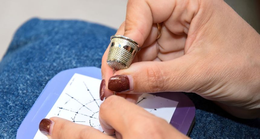 Kako nastaje paška čipka?