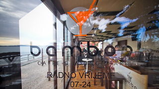 Bamboo Coffe & Lounge Bar na Puntamici, Foto: Saša Čuka Bamboo Coffe & Lounge Bar na Puntamici, Foto: Saša Čuka