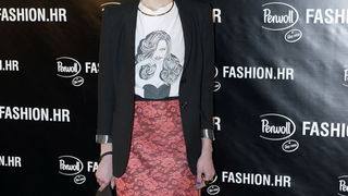 Zagreb, 150313.
Zagrebacki Velesajam.
Odrzana je treca vecer revije Perwoll Fashion.hr na kojoj su svoje kreacije predstavili Martina Felja, Morana Krklec, Young at Squat, Marina Design i Envy Room.
Na fotografiji: Kristina Salinovic.
Foto: Marko Todoro Zagreb, 150313.
Zagrebacki Velesajam.
Odrzana je treca vecer revije Perwoll Fashion.hr na kojoj su svoje kreacije predstavili Martina Felja, Morana Krklec, Young at Squat, Marina Design i Envy Room.
Na fotografiji: Kristina Salinovic.
Foto: Marko Todoro