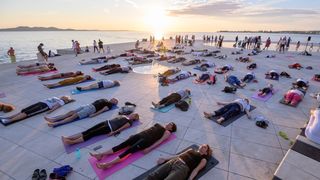 Međunarodni dan joge na Pozdrav suncu