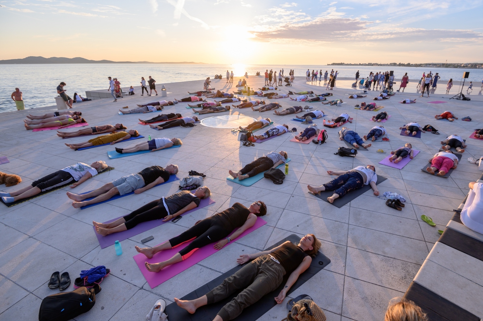Međunarodni dan joge na Pozdrav suncu