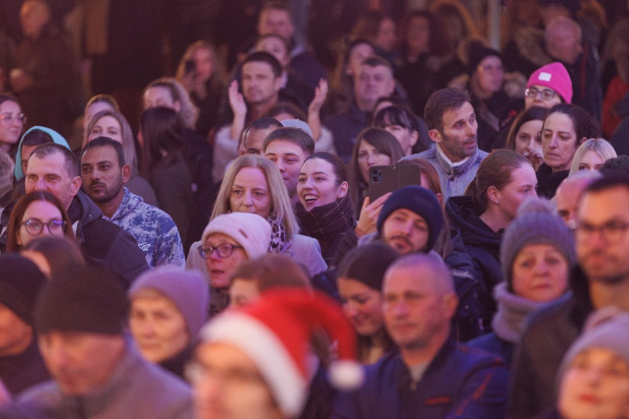 Vatra na Adventu u Zadru Vatra na Adventu u Zadru