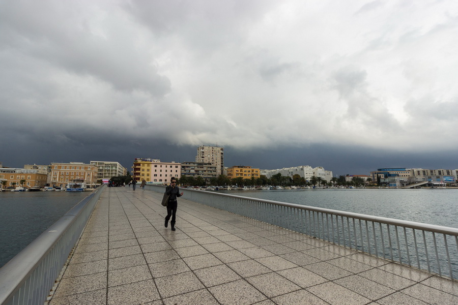 Đir po gradu 22. studenog 2016. Foto: Bojan Bogdanić Đir po gradu 22. studenog 2016. Foto: Bojan Bogdanić