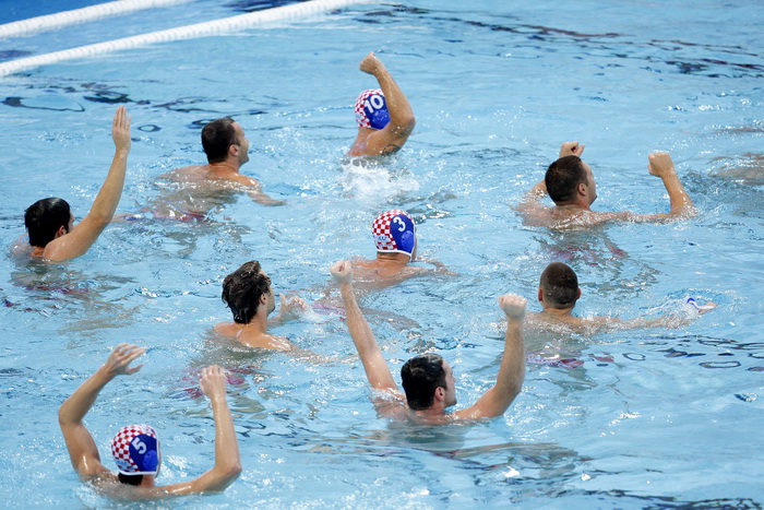 Zagreb, 090910.
Bazen Mladosti na Savi.
29. Europsko prvenstvo u vaterpolu,
Polufinalna utakmica Hrvatska -Srbija.
Foto: Goran Mehkek / CROPIX