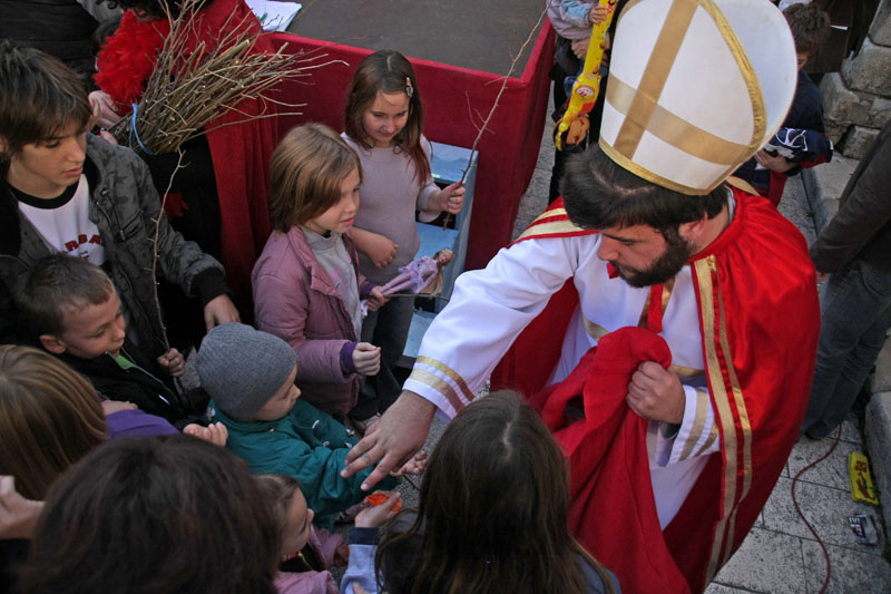 Božićni sajam na Forumu i Sv. Nikola na Narodnom trgu