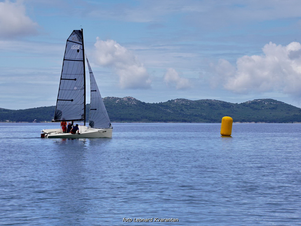 Image 441239 (auto) Image 441239 (auto)