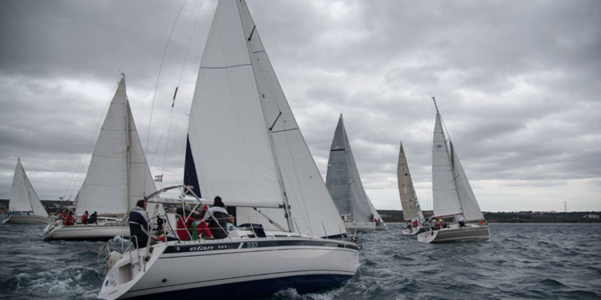 Karnevalska regata u Biogradu, foto-Vinko Pesic