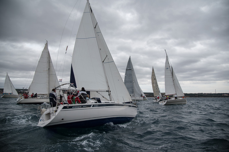Karnevalska regata u Biogradu, foto-Vinko Pesic