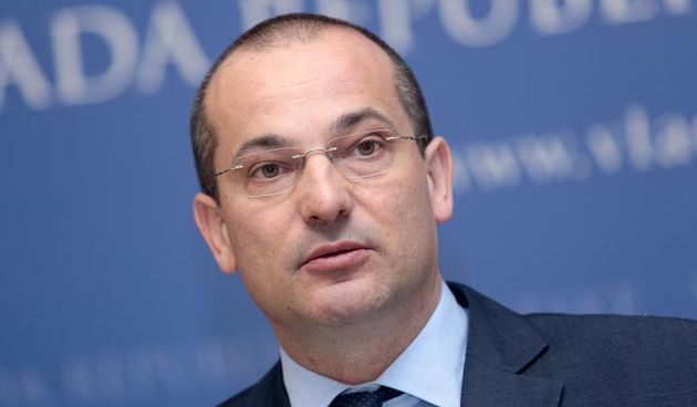 14.01.2014., Zagreb -Ministar pravosudja Orsat Miljenic odrzao je u Banskim dvorima konferenciju za medije na kojoj je predstavio projekt reorganizacije pravosudnog sustava. Uvodno je govorila potpredsjednica Vlade Republike Hrvatske i ministrica socija