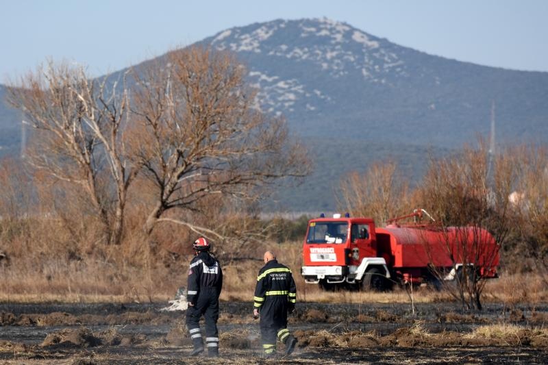 Požar u ornitološkom rezervatu Parka prirodeP Vransko jezero Požar u ornitološkom rezervatu Parka prirodeP Vransko jezero