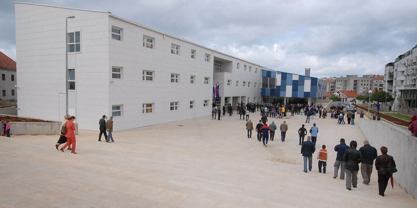 Osnovna škola Zadarski otoci na Bilom Brigu Osnovna škola Zadarski otoci na Bilom Brigu