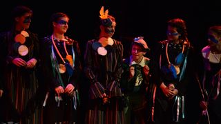 Kazališna udruga “Igrajmo se” u HNK Zadar premijerno je izvela predstavu Petar Pan