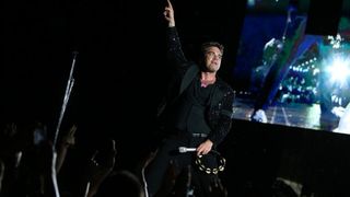 13.08.2013., Zagreb – Britanski pjevac Robbie Williams odrzao je koncert na maksimirskom stadionu u sklopu turneje Take the crown. Photo: Petar Glebov/Pixsell 13.08.2013., Zagreb – Britanski pjevac Robbie Williams odrzao je koncert na maksimirskom stadionu u sklopu turneje Take the crown. Photo: Petar Glebov/Pixsell