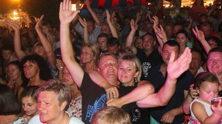 Virsko ljeto 2016: Tomislav Bralić i klapa Intrade oduševili 12 tisuća obožavatelja na virskoj rivi Virsko ljeto 2016: Tomislav Bralić i klapa Intrade oduševili 12 tisuća obožavatelja na virskoj rivi