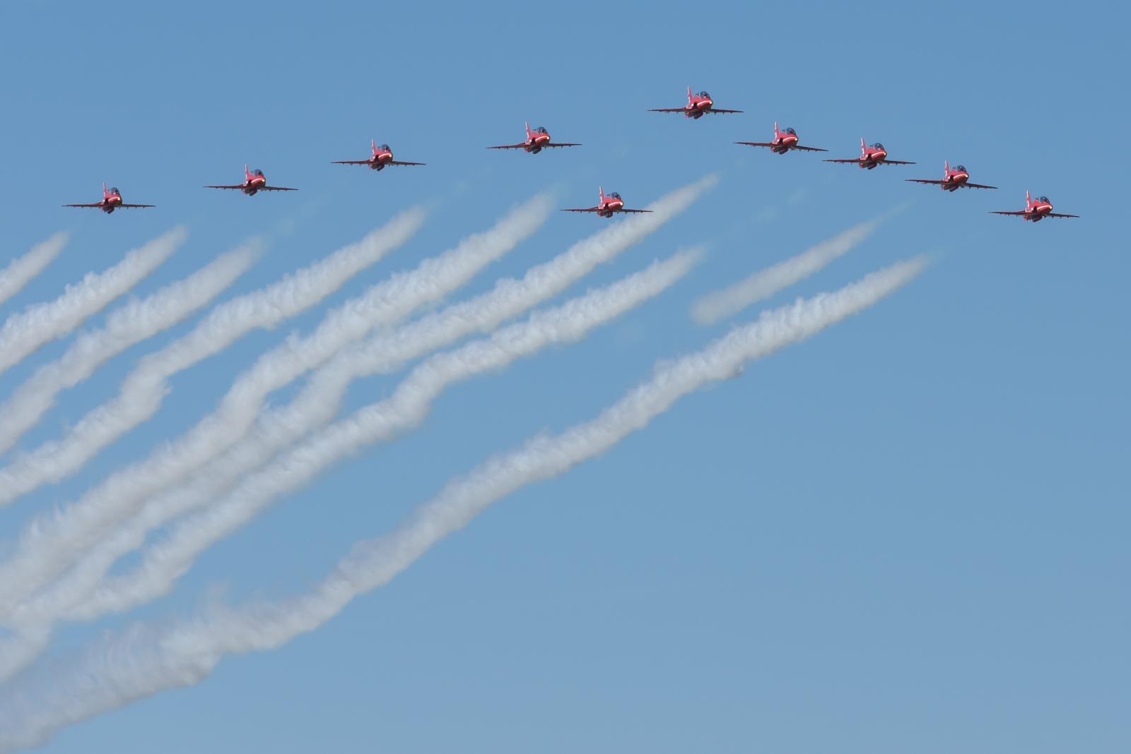 Akrobatska grupa Red Arrows u posjetu Krilima Oluje u Zemuniku