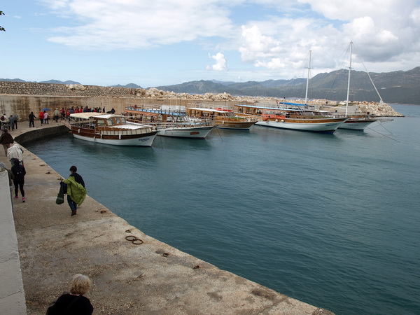 OLYMPUS DIGITAL CAMERA OLYMPUS DIGITAL CAMERA