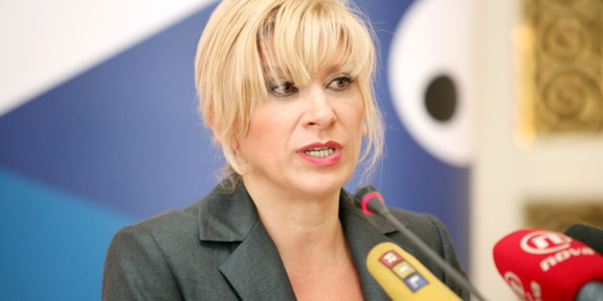 Zagreb, 050909. Press konferencija Vesne Skare Ozbolt povodom objave kandidature za predsjednicu drzave. Novinarski dom. Foto: Biljana Gaurina / CROPIX Zagreb, 050909. Press konferencija Vesne Skare Ozbolt povodom objave kandidature za predsjednicu drzave. Novinarski dom. Foto: Biljana Gaurina / CROPIX