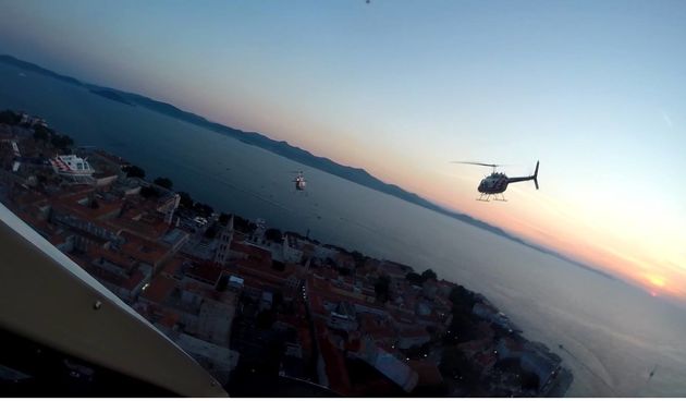 Pozdravni prelet četvorke helikoptera HRZ i PZO-a Bell-206 B