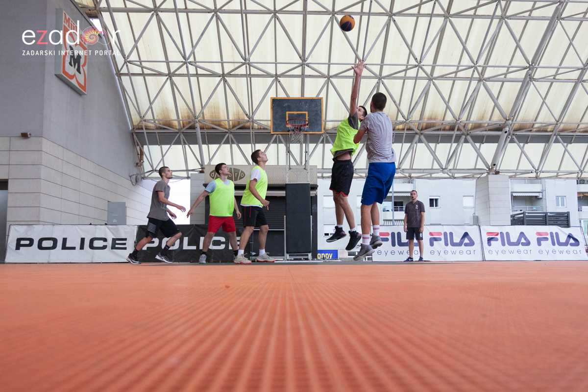 3×3 Basket Tour @ City Galleria