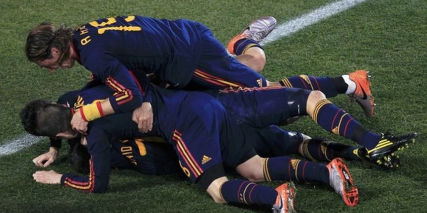 Slavlje nogometaša Španjolske, Foto: Reuters Slavlje nogometaša Španjolske, Foto: Reuters