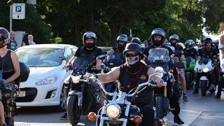 Defile bajkera ulicama Zadra u povodu 10. rođendana Moto kluba Beštije. Foto: Jadra NeveraZD Defile bajkera ulicama Zadra u povodu 10. rođendana Moto kluba Beštije. Foto: Jadra NeveraZD