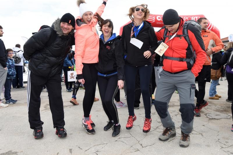 Škraping Tkon otok Pašman 2016. Foto: Dino Stanin/PIXSELL