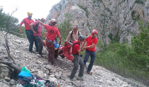 Akcija spašavanja ozlijeđenog penjača u NP Paklenica. Foto: HGSS