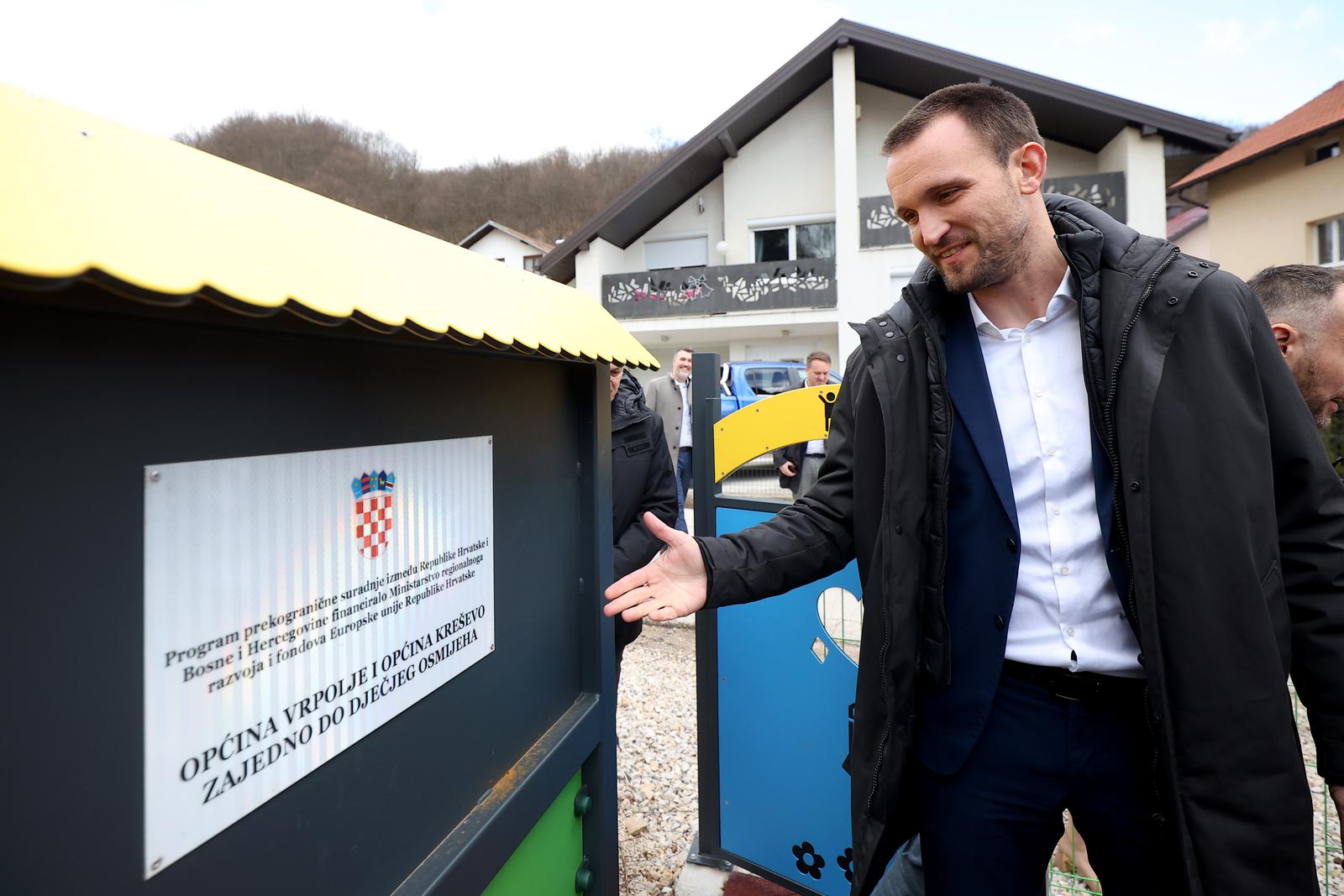 Ministar Šime Erlić obišao poslovnu zonu i vrtić u Kreševu