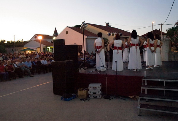 Privlaka: Koncert Gradisce u Hrvatskoj na Popovoj vlaki, 13. lipnja 2009.