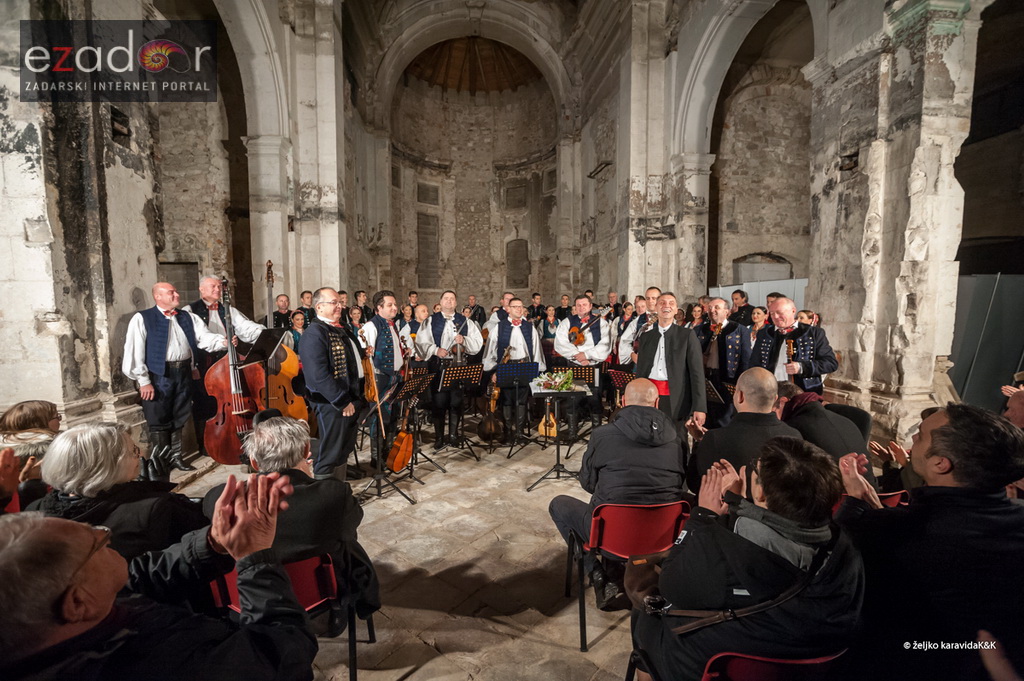 Adventski koncert ansambla Lado u prepunoj u crkvi sv. Nikole Adventski koncert ansambla Lado u prepunoj u crkvi sv. Nikole
