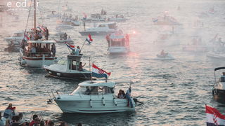 Zadar priredio čudesan doček svojim Vatrenim herojima (1)