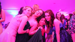 Maturalna večer Ekonomske škole (foto:Saša Čuka) Maturalna večer Ekonomske škole (foto:Saša Čuka)