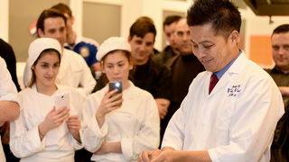 Tuna, Sushi & Wine Festival: Japanski masterchef Nakatsuji održao edukaciju pripreme tradicionalnih japanskih jela Tuna, Sushi & Wine Festival: Japanski masterchef Nakatsuji održao edukaciju pripreme tradicionalnih japanskih jela