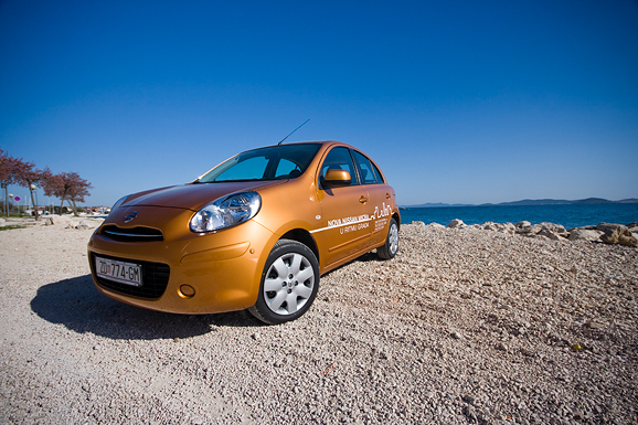 Image 943419 (auto) Image 943419 (auto)