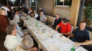 Zadar – Poznati zadarski ugostitelj Erik Pavin na rucak je pozvao djelatnike Cistoce koji su mogli gustati u vrhunskom ribljem meniju. Photo: Filip Brala/PIXSEL Zadar – Poznati zadarski ugostitelj Erik Pavin na rucak je pozvao djelatnike Cistoce koji su mogli gustati u vrhunskom ribljem meniju. Photo: Filip Brala/PIXSEL