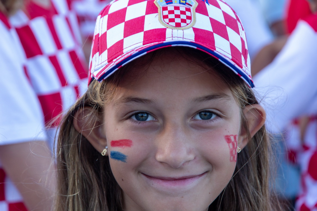 Veličanstven doček četvorice zadarskih Vatrenih od Gradskog mosta do Foruma