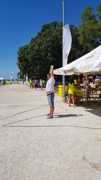 Sasvim osoban doživljaj – 10. dm Millennium Jump sa zadarske rive. Foto: Mladen Malik Barba Sasvim osoban doživljaj – 10. dm Millennium Jump sa zadarske rive. Foto: Mladen Malik Barba