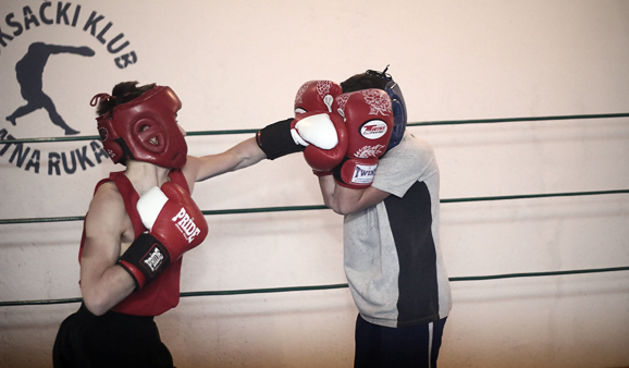 Javni sparing u boksačkom klubu Zlatna rukavica (foto:Saša Čuka)